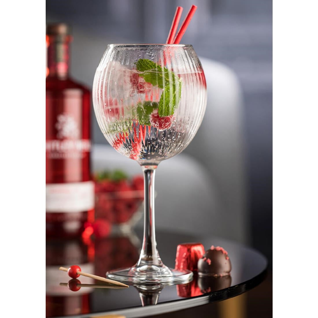 Utopia Geharde Montez-Cocktailglazen 570ml (Pak Van 6)